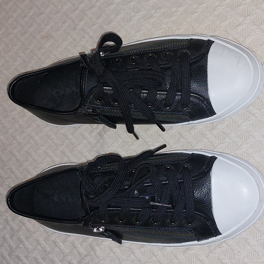 Coach Empire women's size 7 sneaker